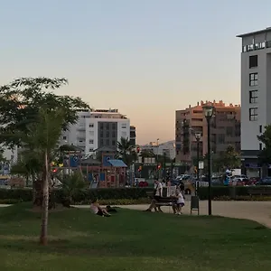 Apartamento Teatinos Con Piscina Espectacular, Aire Acondicionado En Salón-comedor Y Ventiladores En Málaga